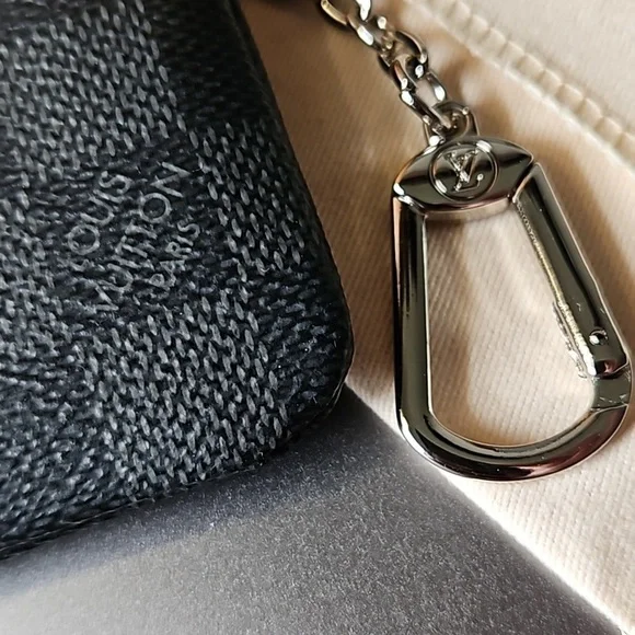 Louis Vuitton Pochette Cles Damier Graphite Key Pouch - Picture 2 of 4